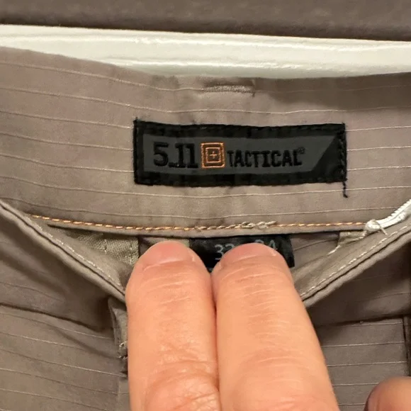 5.11 Tactical Men's Khaki Chinos 32x34 - Picture 2 of 9